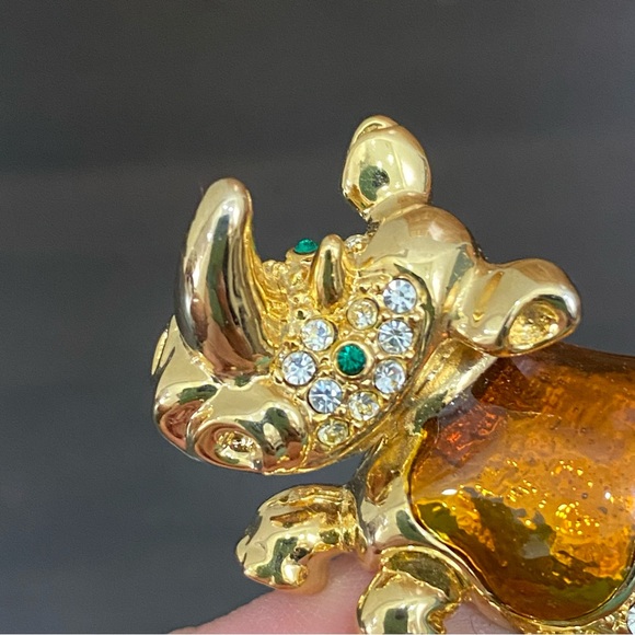 Vintage Regency Accessories Rhinoceros Enamel Rhinestones Brooch - Picture 9 of 11